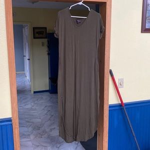 Womens size XL short sleeve Maxi dress